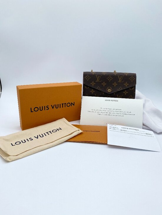 Louis Vuitton Handbags - Louis Vuitton Sarah Wallet | Monogram Canvas Fuchsia Interior 🌺 Rosalie